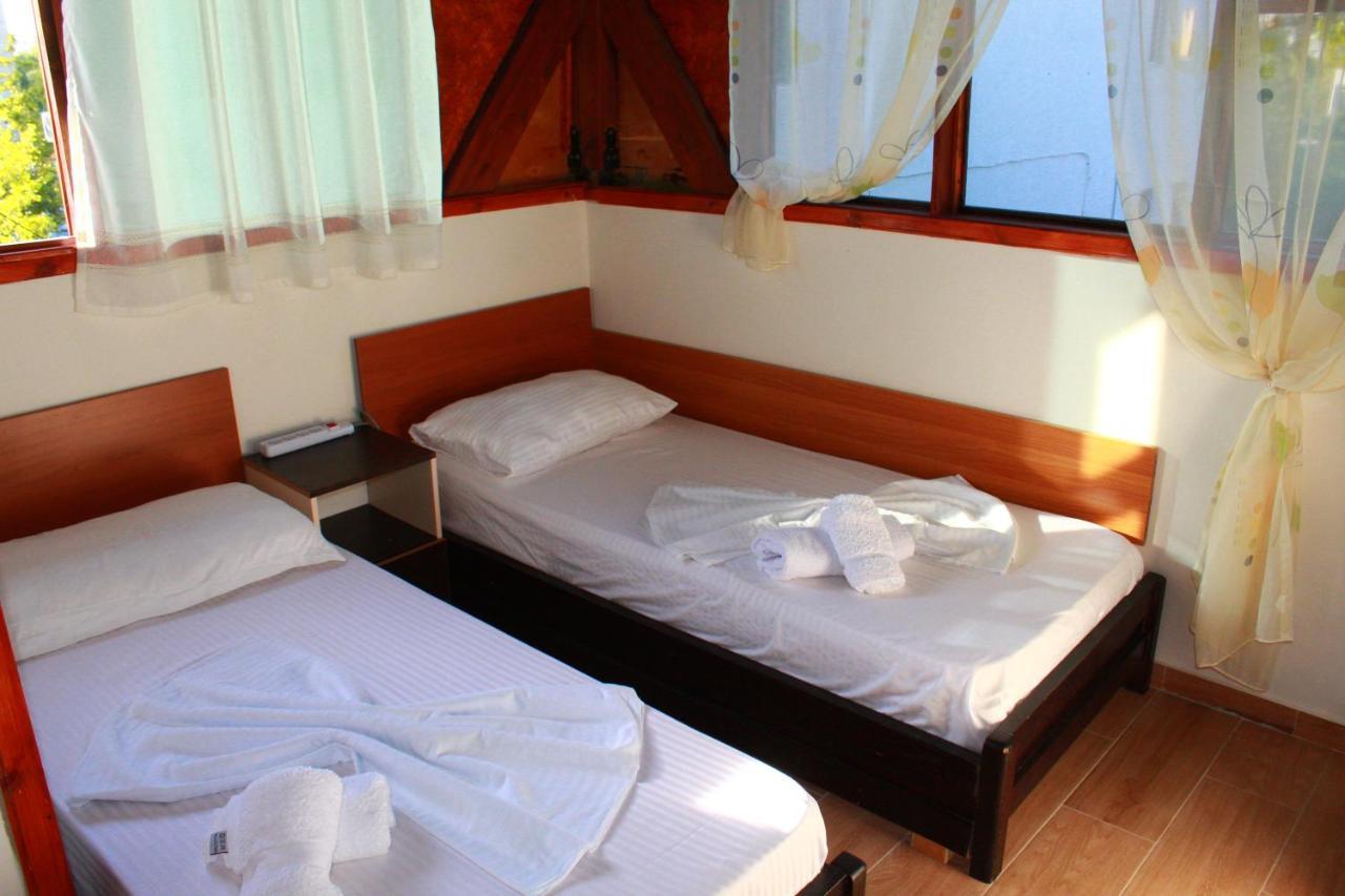 2 Kitarat Bb Bed & Breakfast วญอเรอ ภายนอก รูปภาพ